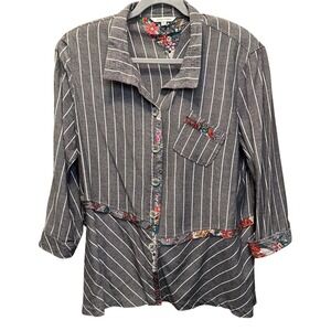 Striped Button-Up‎ gray & white Top Floral Trim Long Sleeve Unique Design Casual